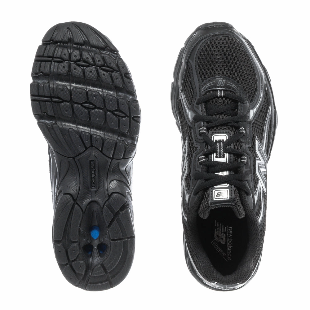 Flexible Forefoot Grooves 740 - Youth