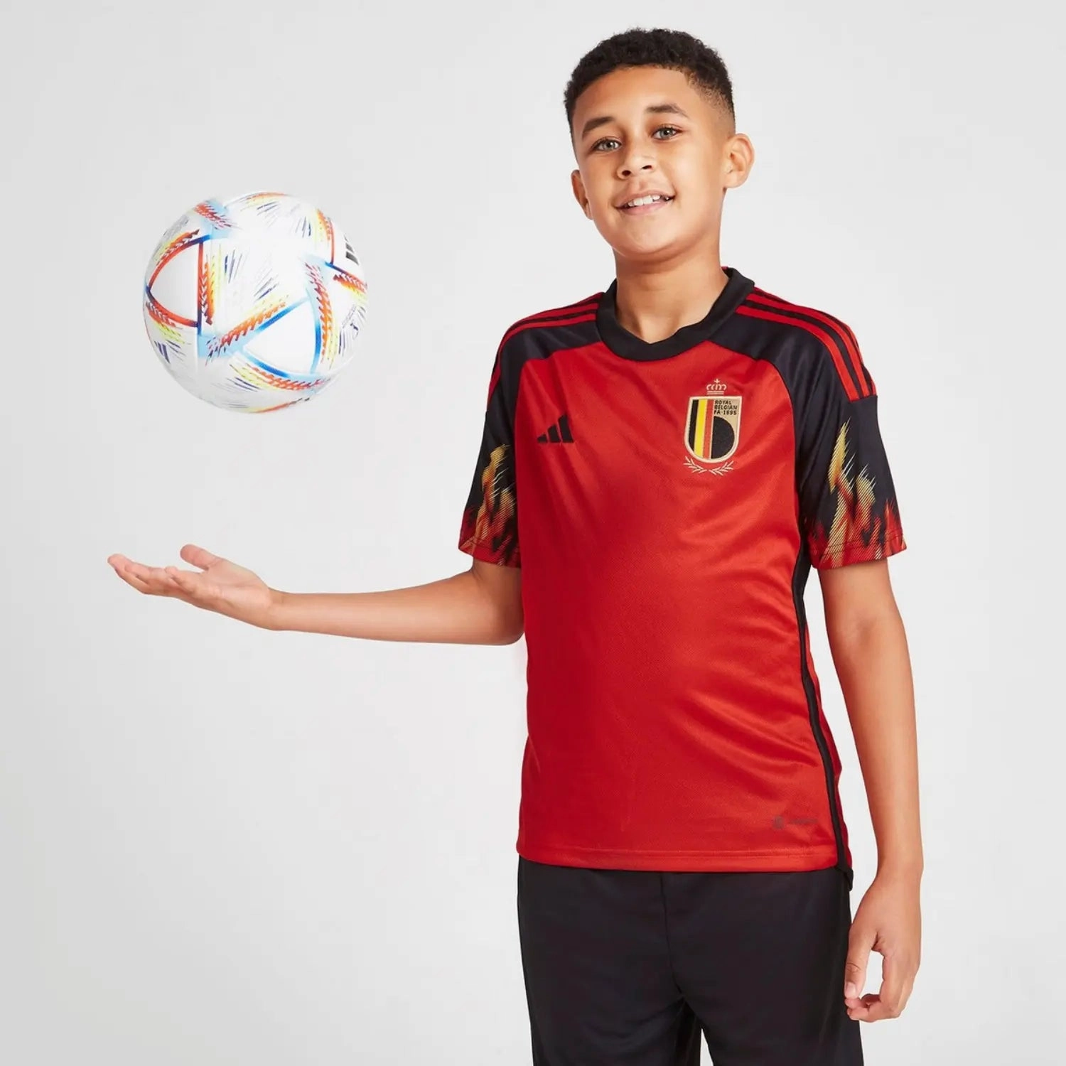 Compact Storage Packability Modern Athletic Cut Belgium 2022 Home Shirt Junior Full Set T-shirt & short