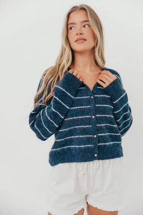 SmoothZipper ThermalLining Bellevue Cardigan Top in Navy Ivory
