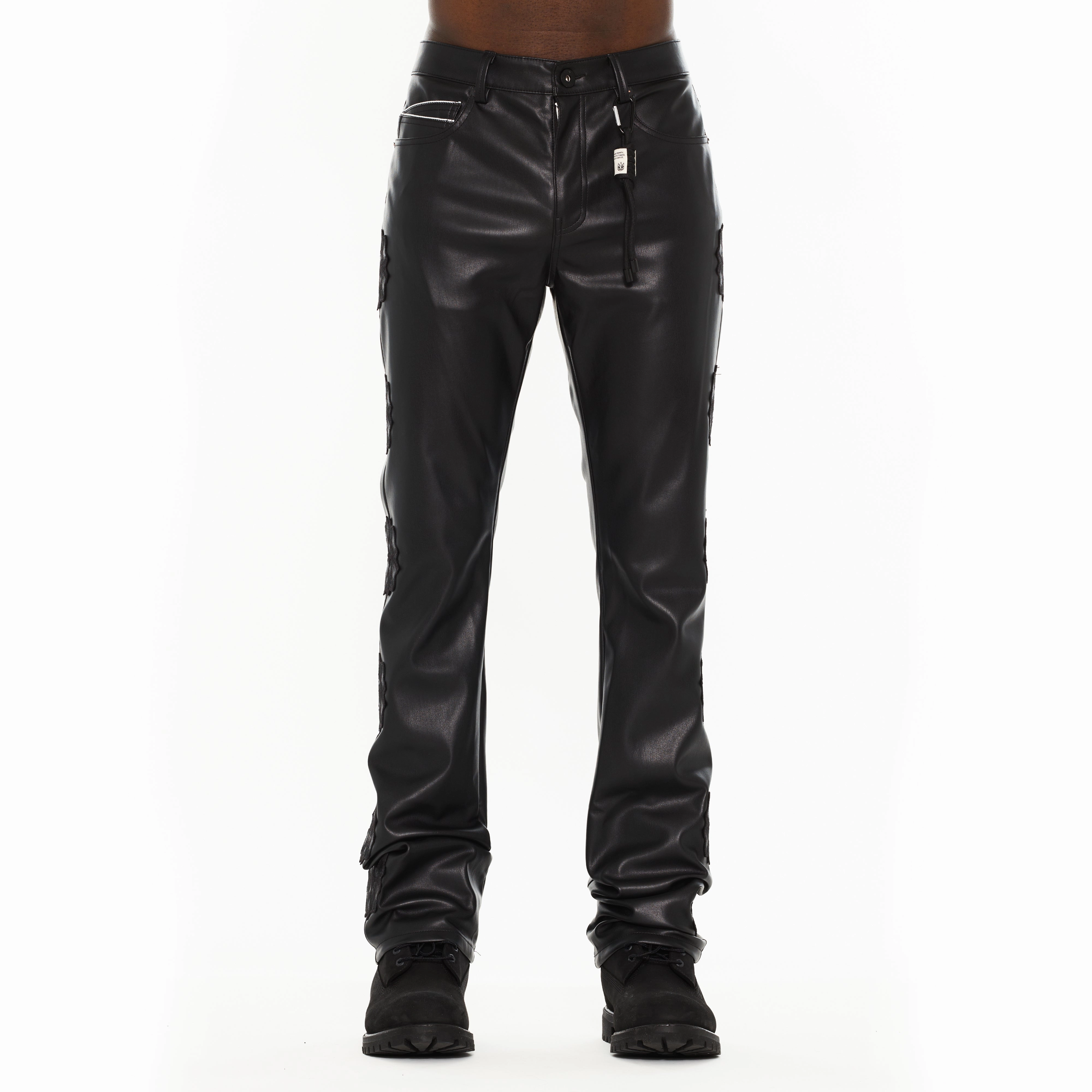 Effortless Comfort Sustainable Student Outfit Nature Lover Cult's Lenny Bootcut 603 Jeans in Black Faux Leather