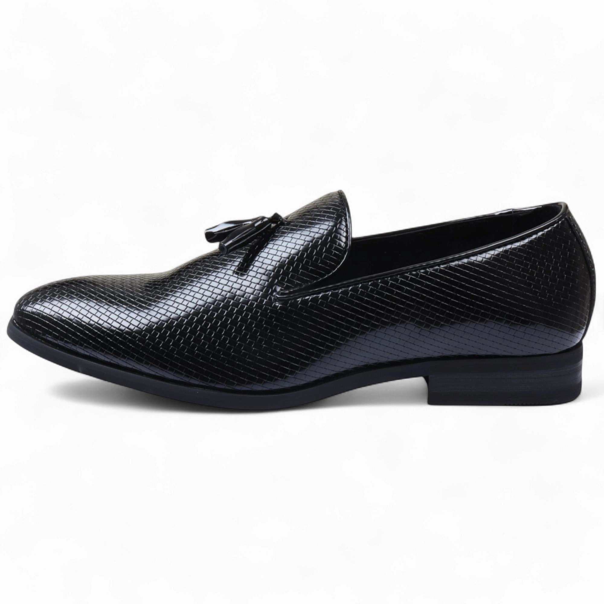 Abrasion resistant Men??s Black Formal Tassel Loafers Slip-On Leather Shoes