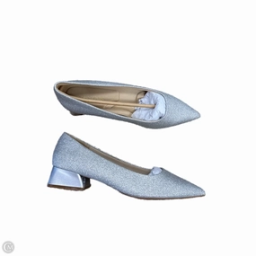 Fashion Trends Shoes Heels Block By Clothes Mentor In Silver, Size: 9.5