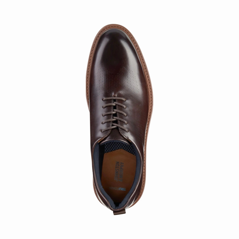 Johnston & Murphy Men's Upton One-Piece Perfed Plain Toe Oxford in Mahogany Leather Soft