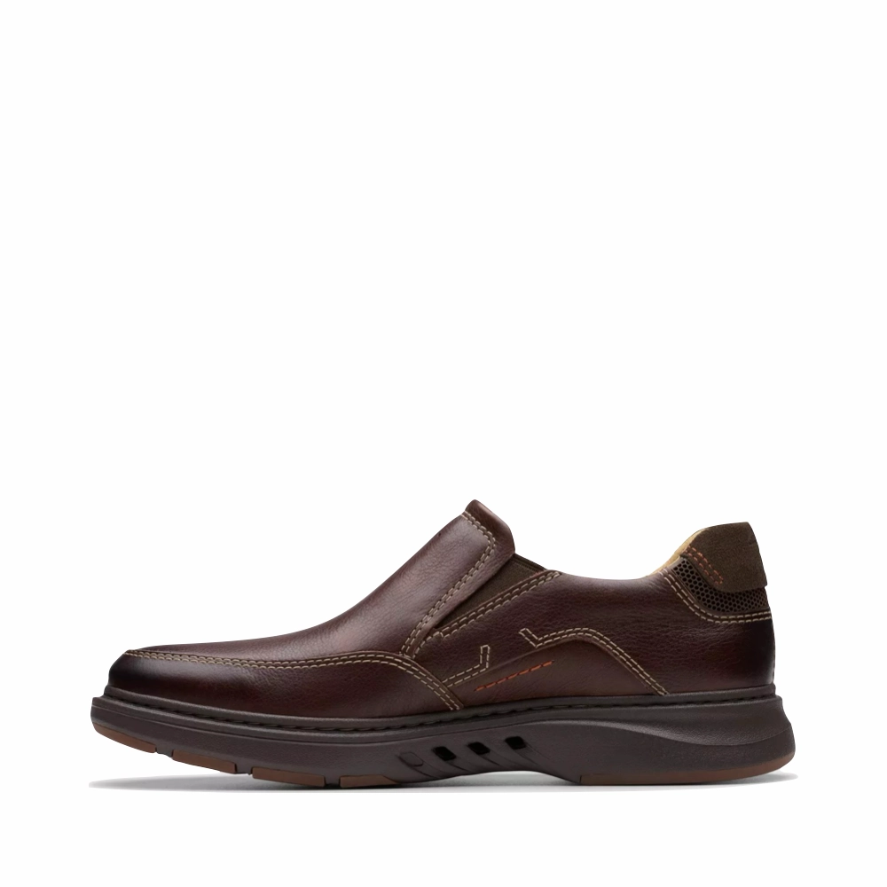 Clarks Men's Un Briley Step Leather Slip On Shoe in Mahogany Everyday Balance Luxury Gala
