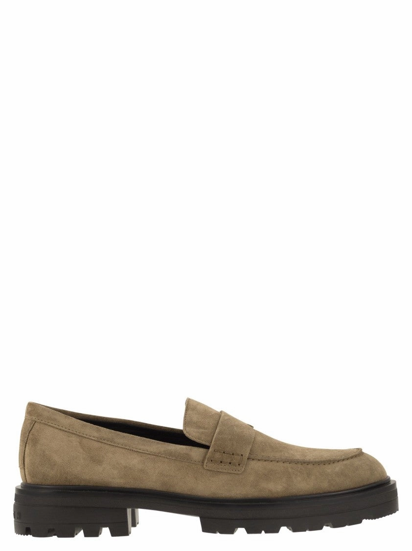 H673 Suede Moccasin With Carrarmato Bottom Fair View