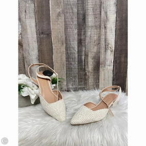 Sharp Edge Shoes Heels Block By Chinese Laundry In Cream, Size: 8.5