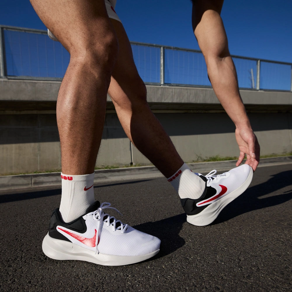 track runner shoes Revolution 7 - Mens