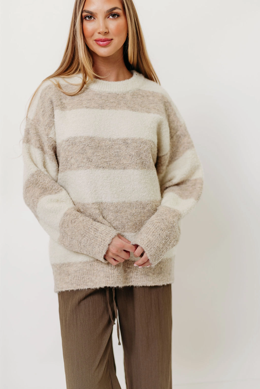 Hollis Textured Sweater in Cream Taupe Lightweight insulation