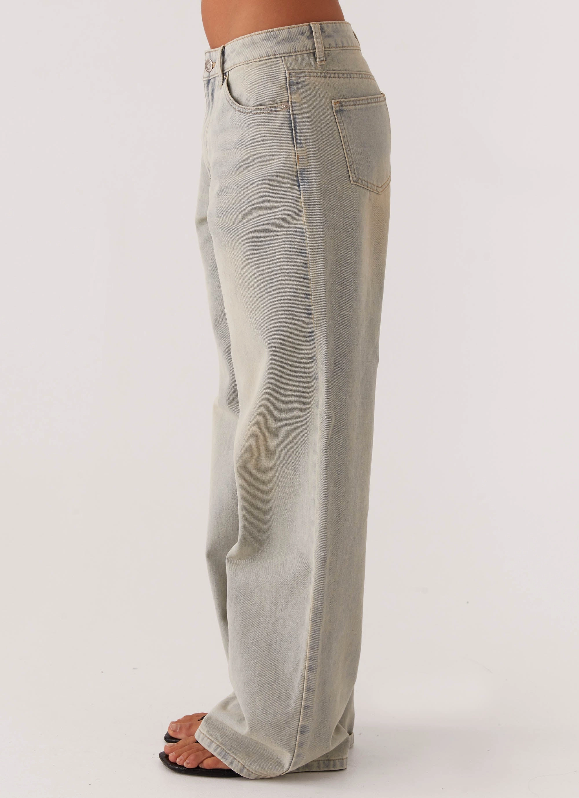 Keanna Low Rise Denim Jeans - Vintage Spring Mood Outdoor Enthusiast Formal Office Wear Couple Look Work Ready