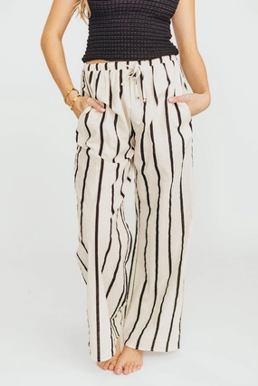 Tight Fit Kelsea Woven Pants in Cream/Black *Final-Sale*