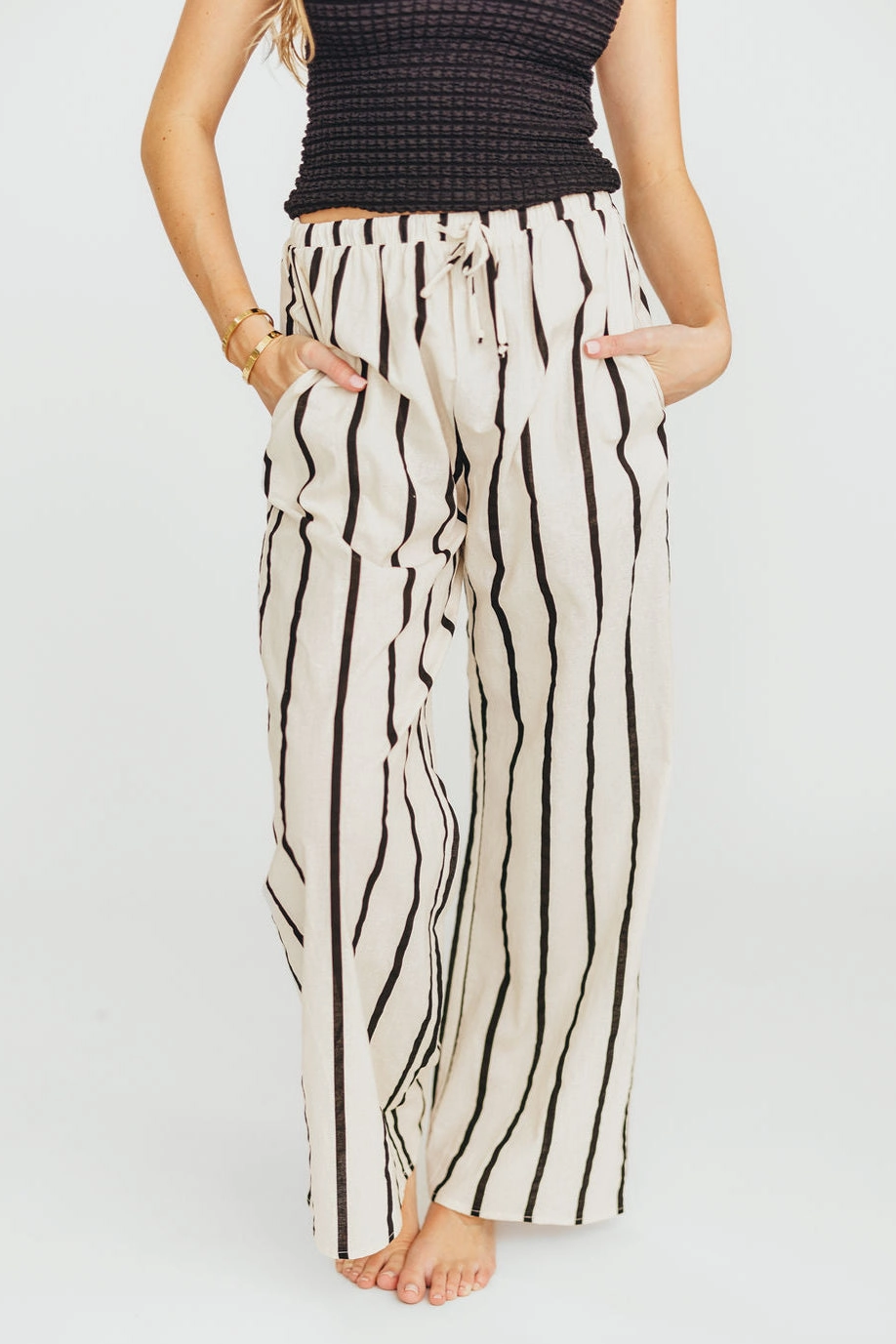 Tight Fit Kelsea Woven Pants in Cream/Black *Final-Sale*