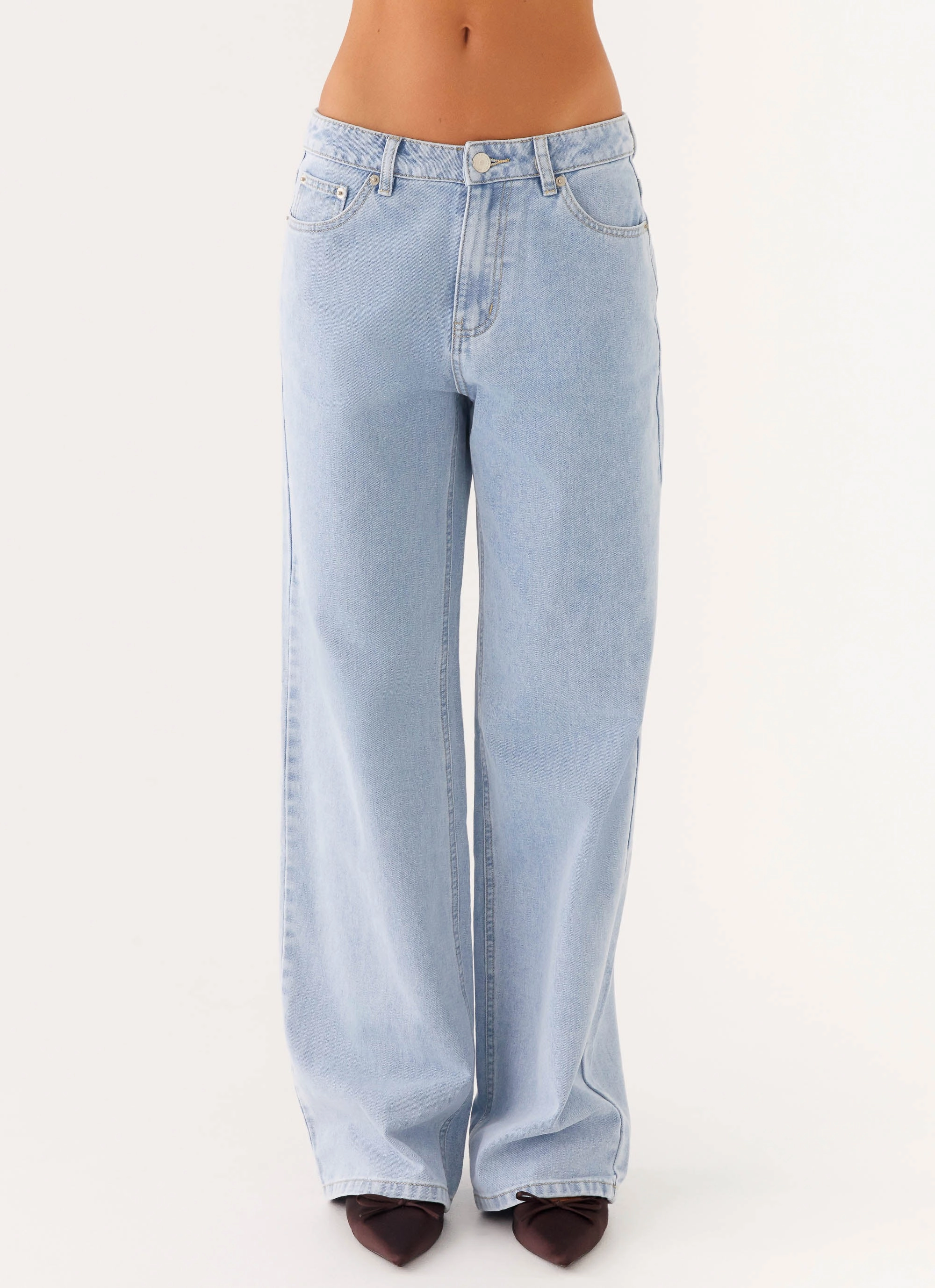 Keanna Low Rise Denim Jeans - Sky Fit Essential Modern Design