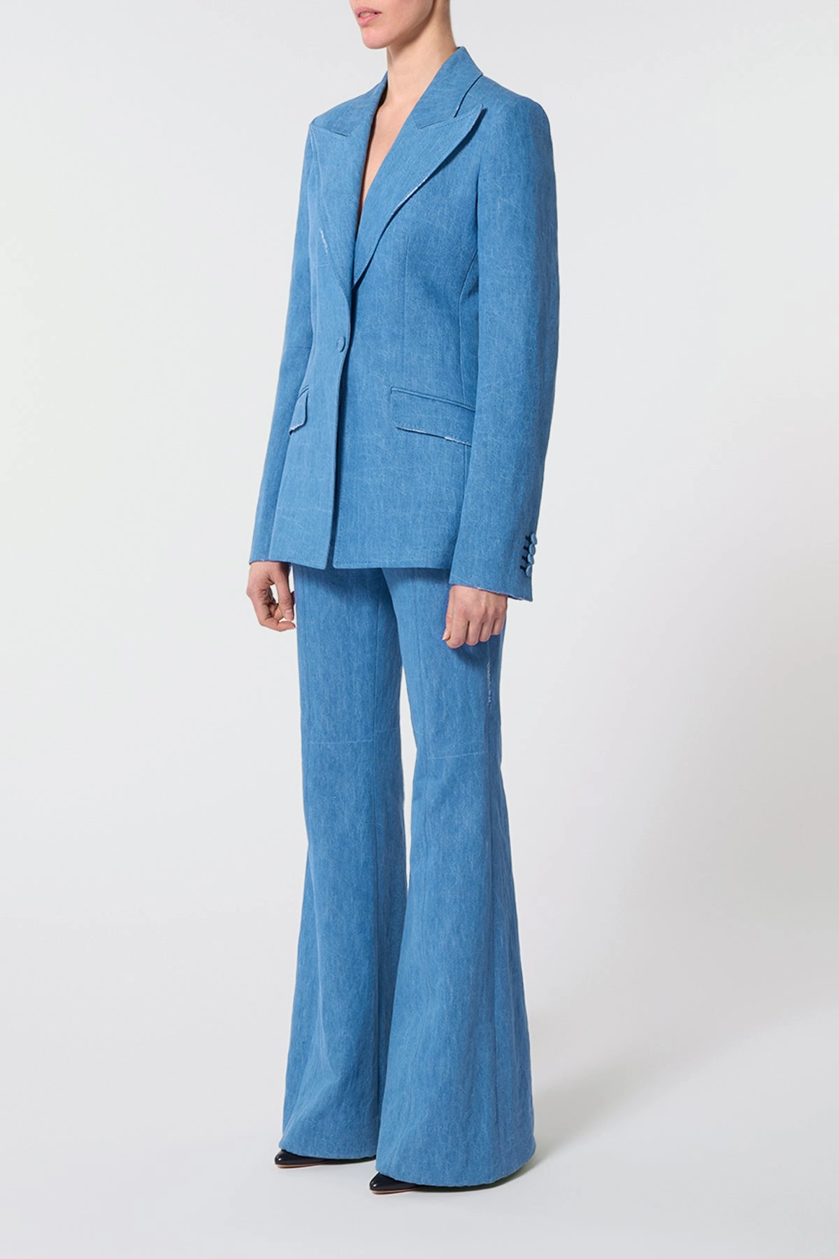 Leiva Blazer in Light Blue Recycled Cotton Linen Denim Smart Tailoring Sculpted comfort