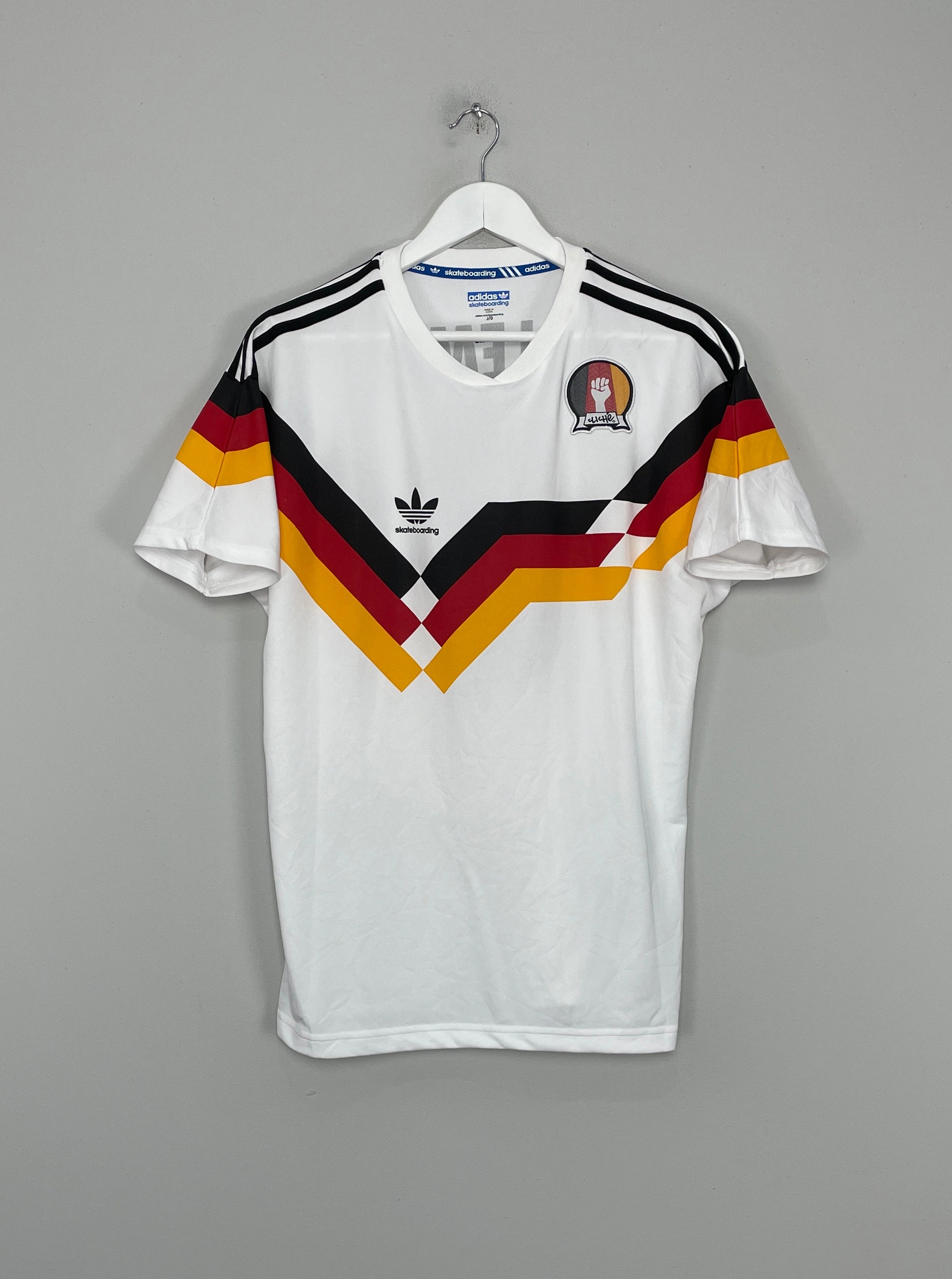 2014 GERMANY VILLEMIN #8 ADIDAS ORIGINALS x SKATEBOARDING SHIRT (M) ADIDAS ORIGINALS cyclist MultiDirectional Flex Zones