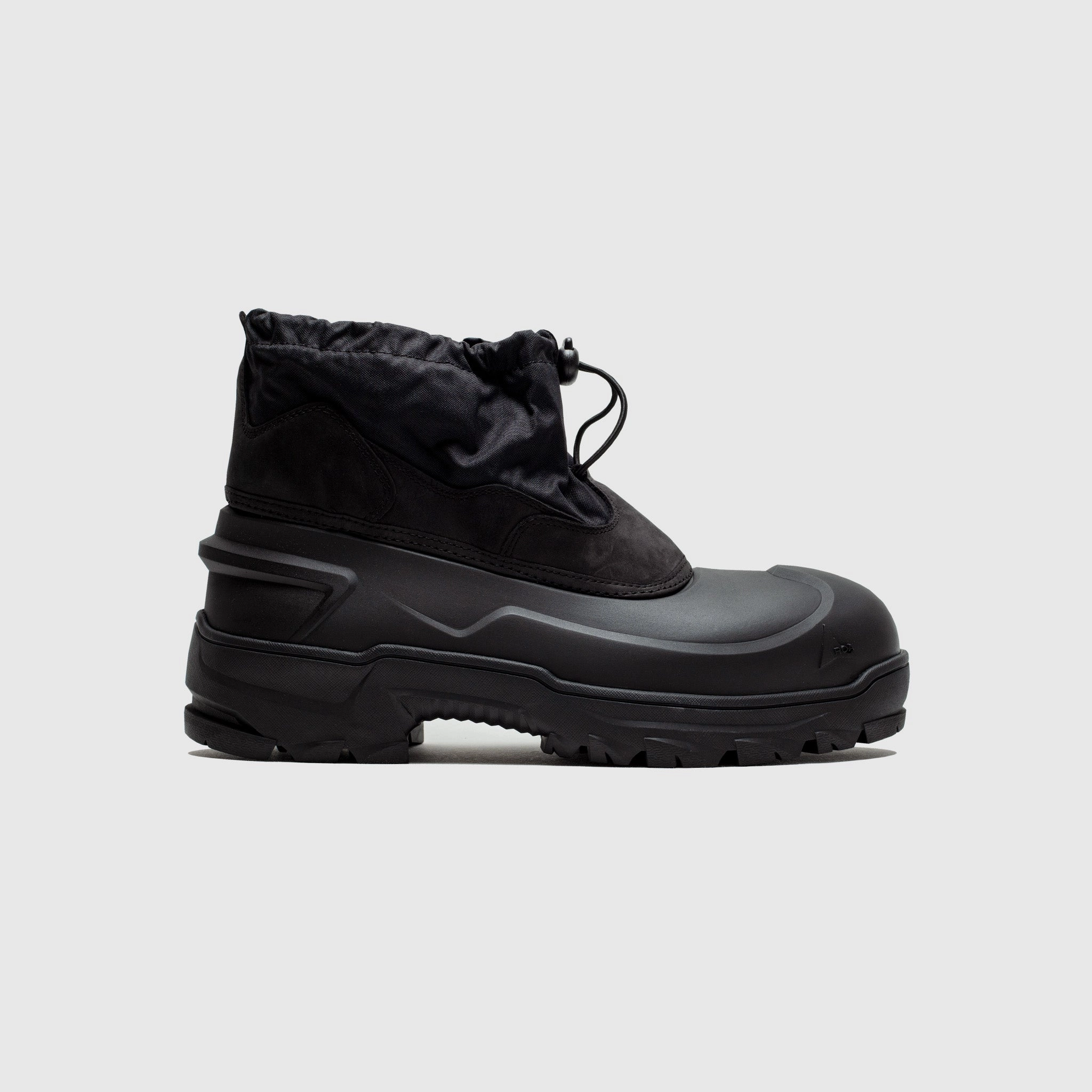 Essential Piece Mud Resistant Rainy Days LOW TOP RUBBER BOOT