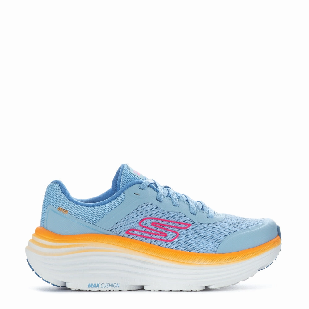 Max Cushion Endvour - Womens running in a golf course area shoes