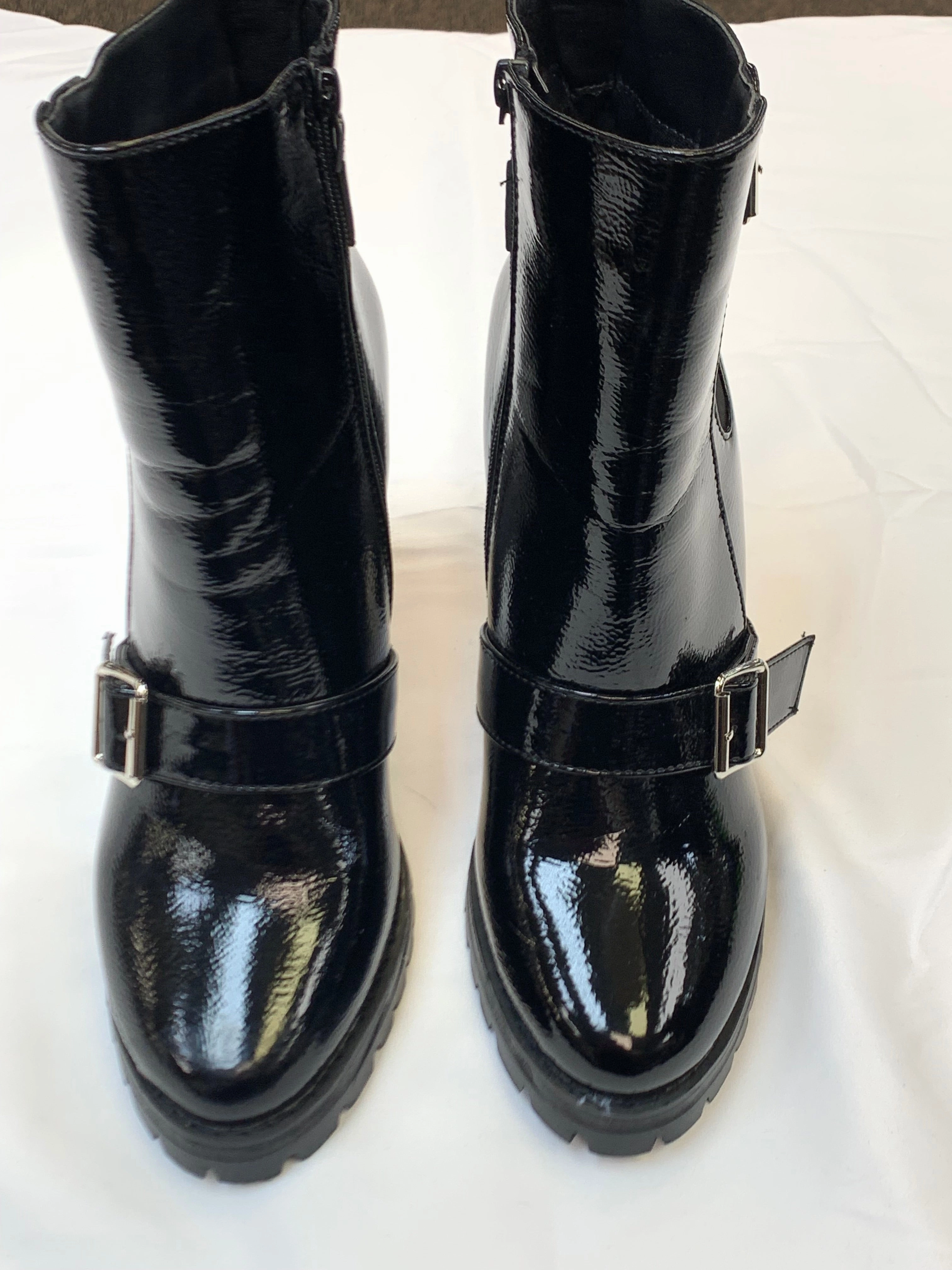 Foot Stability Bejeweled Heels Shoes Heels Block By Clothes Mentor In Blue, Size: 7