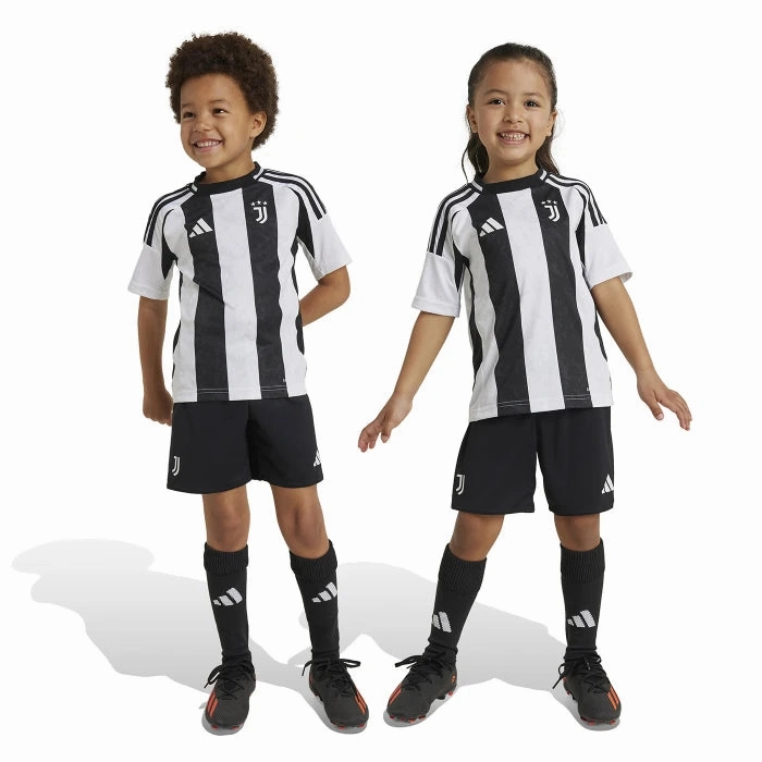 Juventus 24/25 Home Kit Full Set Shirt & Short Air Optimized Yarn Dye Technique