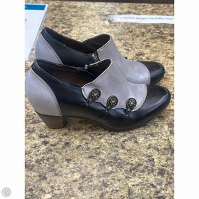 Retro Stilettos Vibrant Tone Shoes Heels Block By Spring Step In Black & Grey, Size: 9