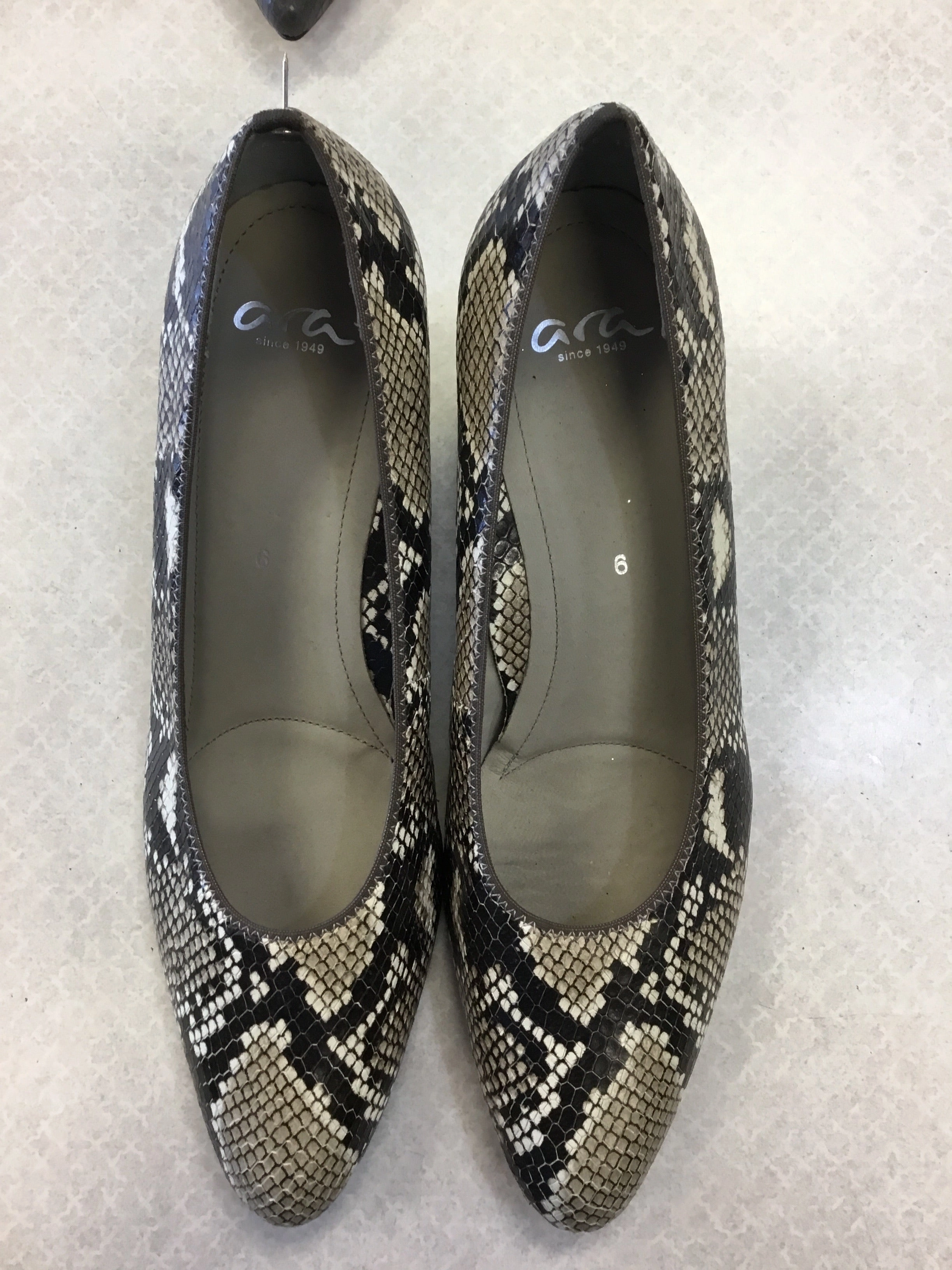 Shoes Heels Block By Cmc In Snakeskin Print, Size: 9 Travel Heels