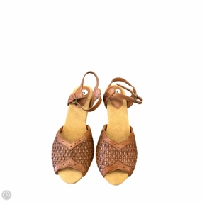 Shoes Heels Block By Clothes Mentor In Brown, Size: 7 Comfortable foot wrap Floral Design Heels