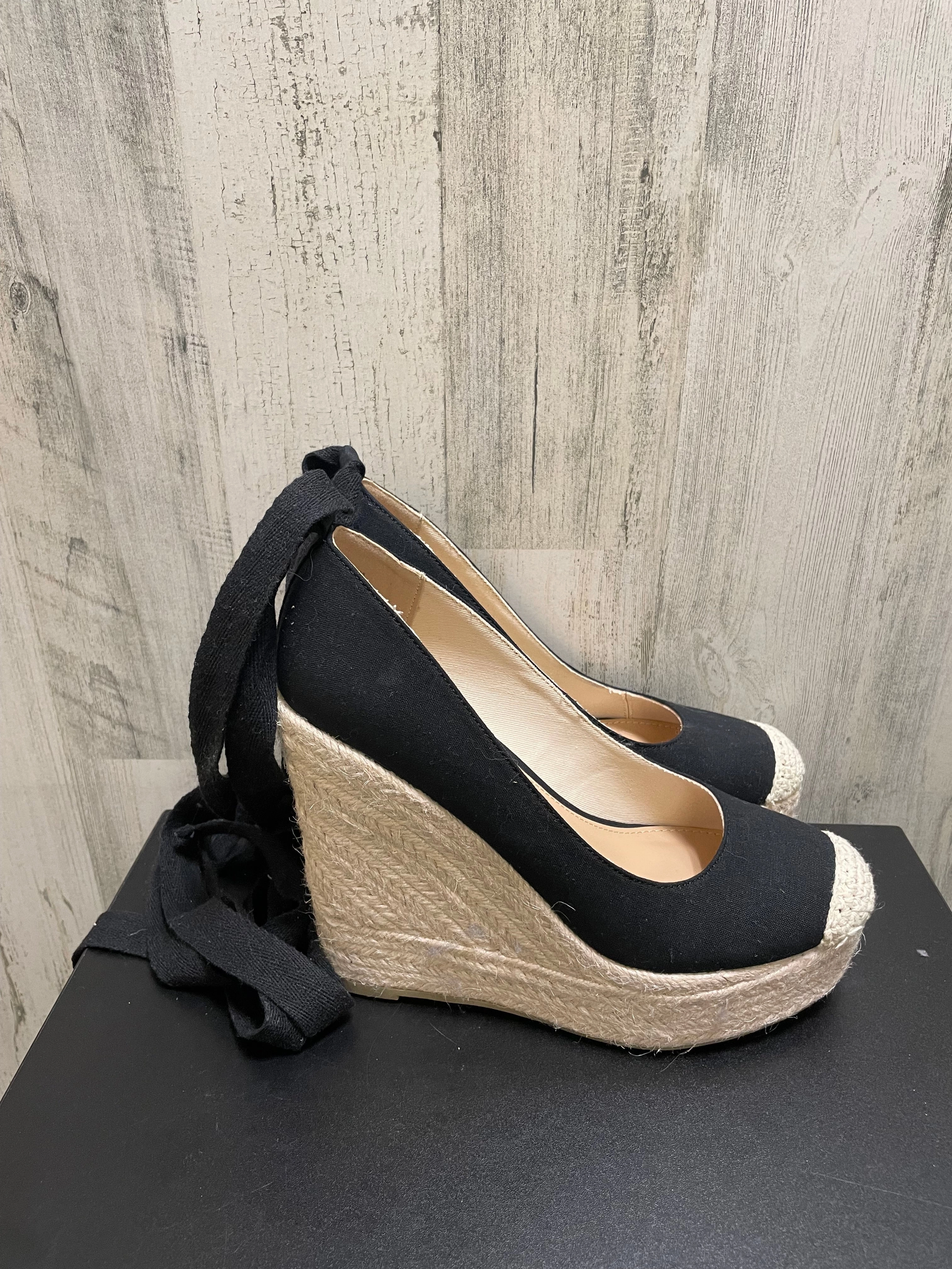 All Day Shoes Heels Block By Shoedazzle In Black, Size: 8