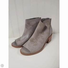 Glamorous Heels Glossy Finish Shoes Heels Block By Sole Society In Grey, Size: 7