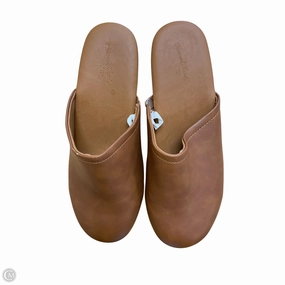 Clean Finish Fashion Heels for Party Shoes Heels Block By Universal Thread In Brown, Size: 6.5