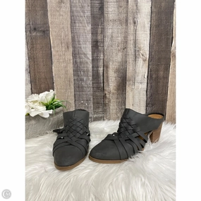 Luxe Wedding Footwear Shoes Heels Block By Universal Thread In Grey, Size: 6.5