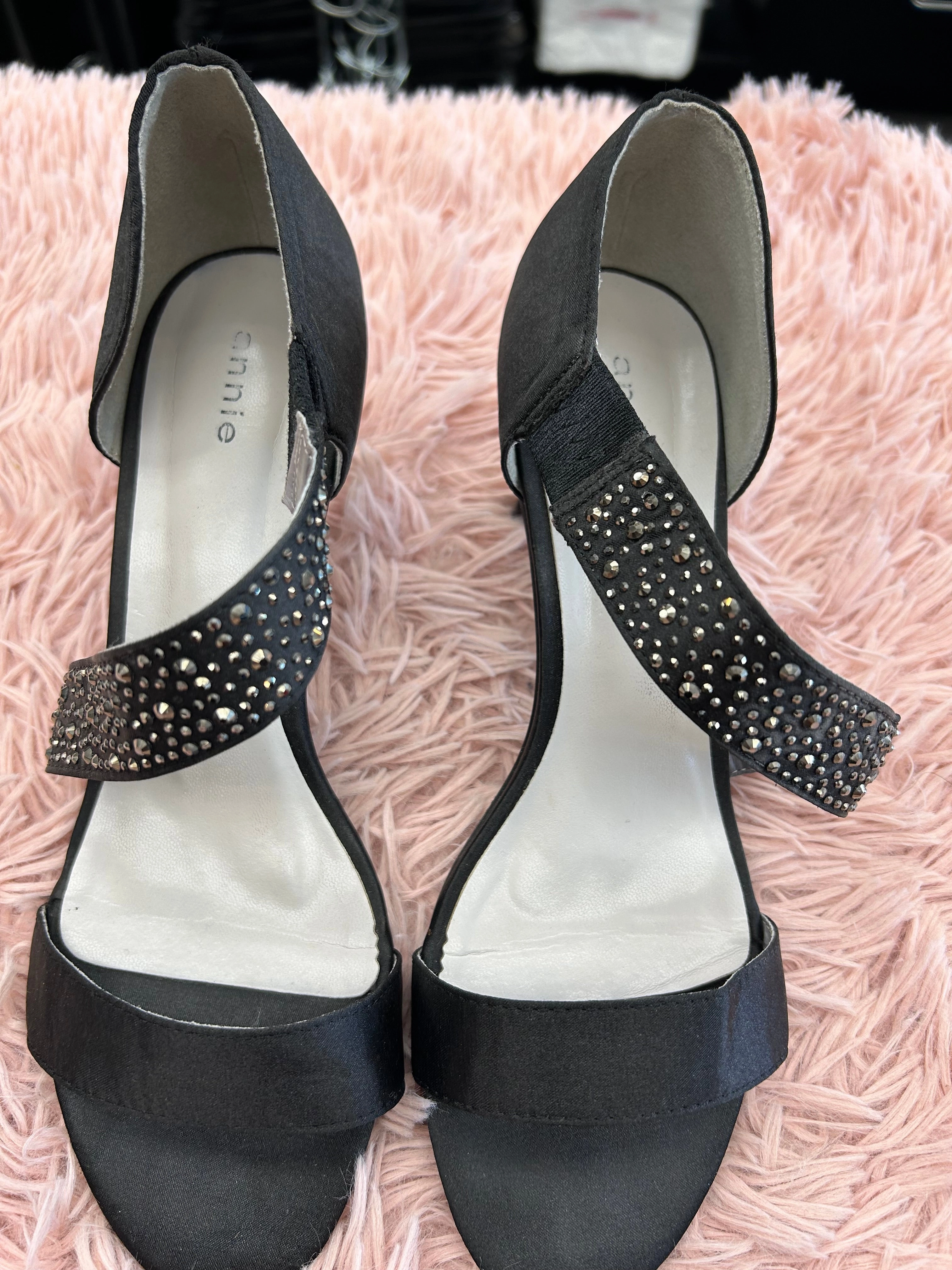 Durable Upper Shoes Heels Stiletto By Annie In Black, Size: 8