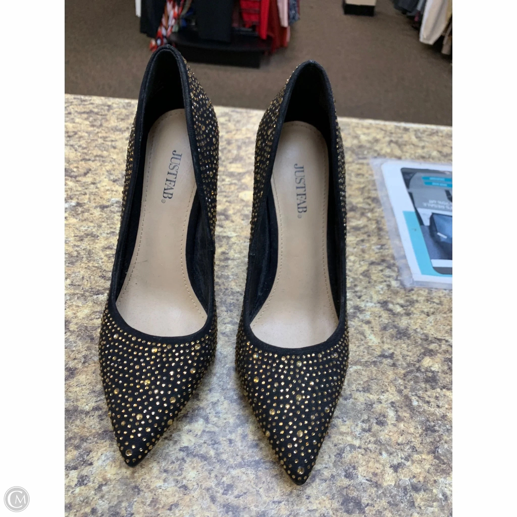 Smart Casual Heels Elastic Goring Shoes Heels Stiletto By Just Fab In Black & Gold, Size: 10