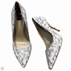Arch support Bridal Flats and Heels Shoes Heels Stiletto By White House Black Market In Snakeskin Print, Size: 8