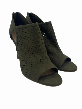 Easy Slip On Luxury Detail Shoes Heels Stiletto By Christian Siriano  Size: 7.5