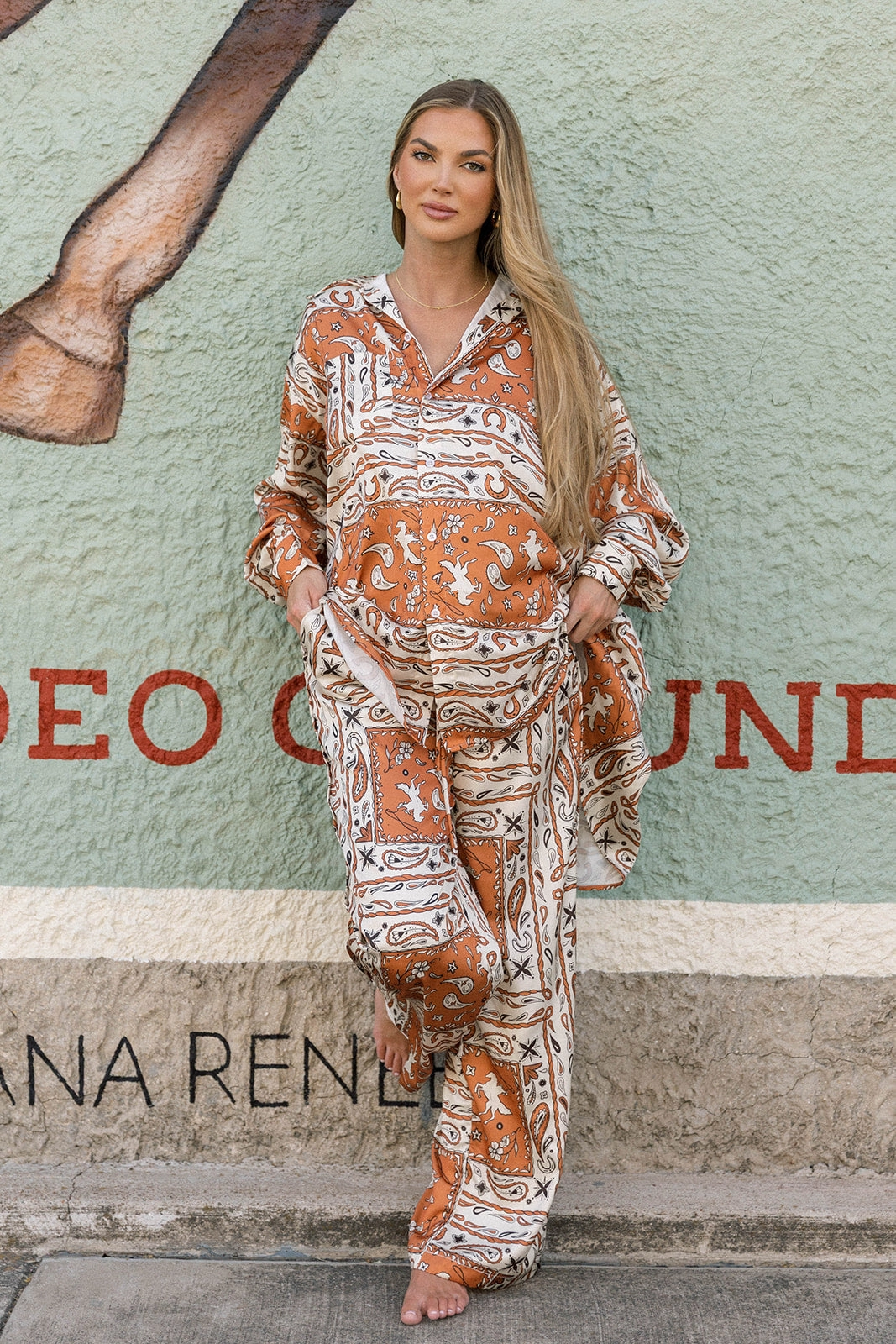 Smith Western Bandana Wide Leg Pants in Burnt Orange Outdoor Fit