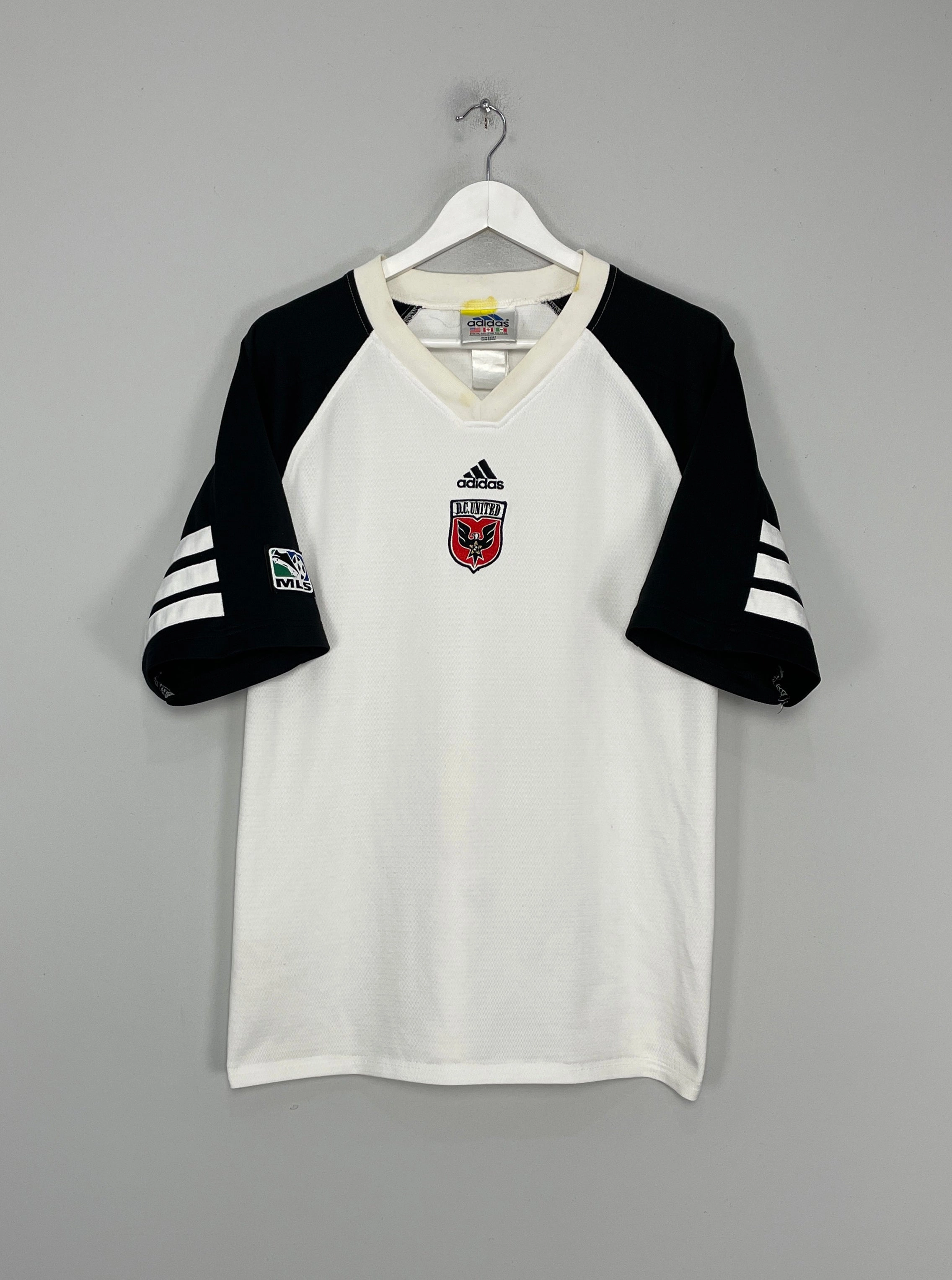 Breathable mesh lining 2003/04 DC UNITED TRAINING SHIRT (XL) ADIDAS