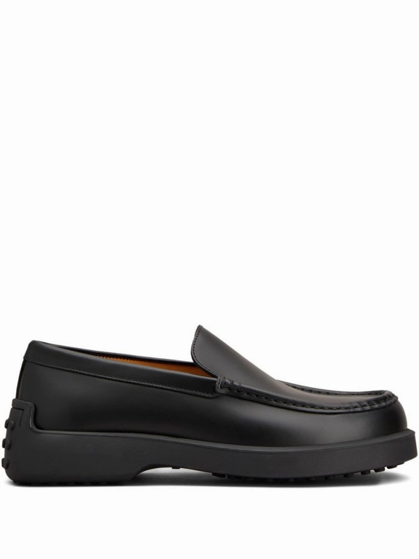 Style Essential Smooth Leather Loafers With Rubberized Sole