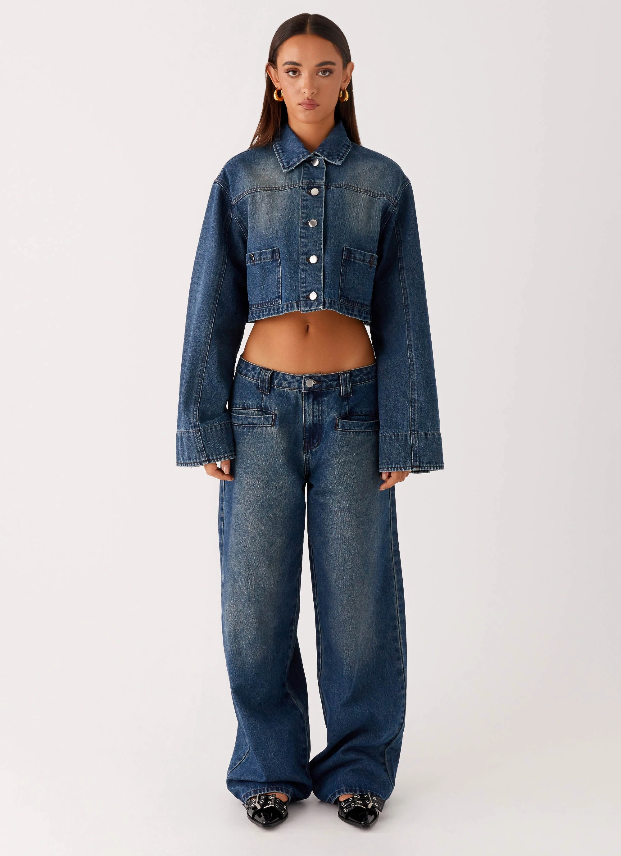 Joan Denim Jeans - Indigo Daytime Look Trendy Wear