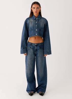 Joan Denim Jeans - Indigo Daytime Look Trendy Wear