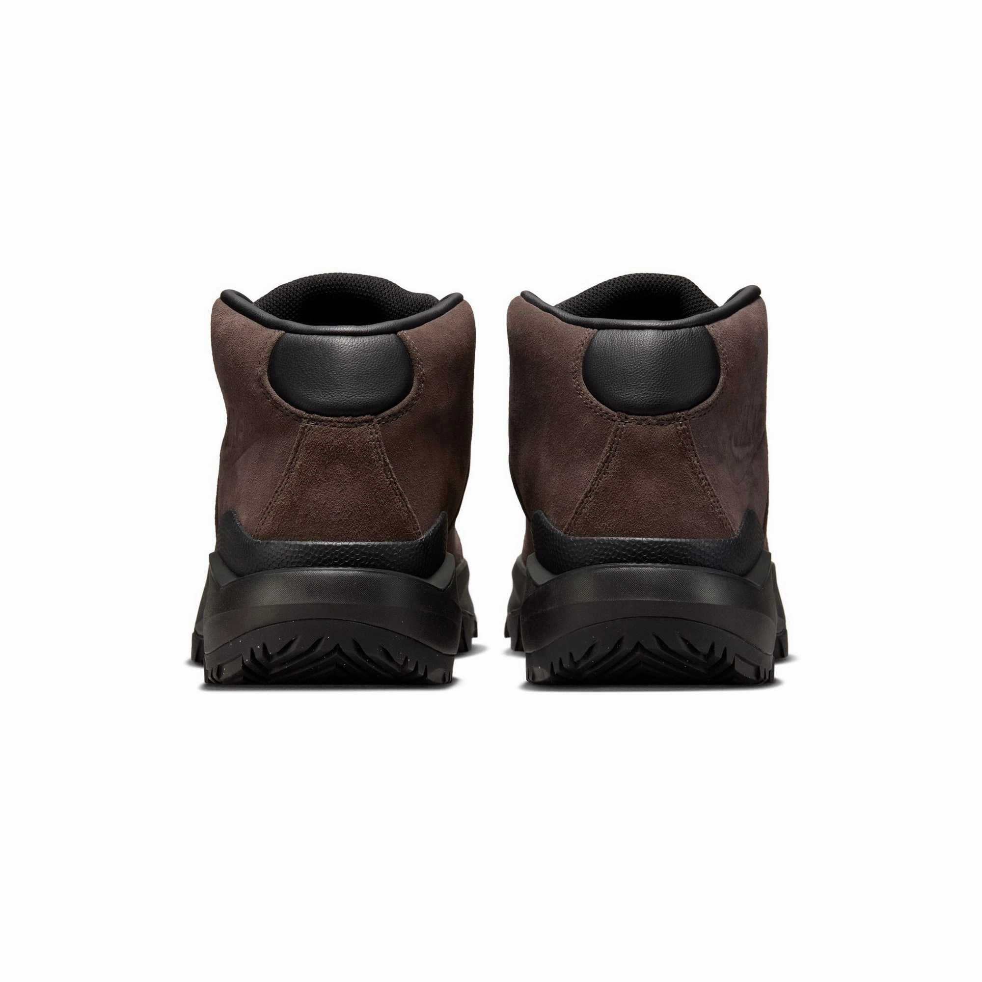 Sleek Outline Nike Mens Cygnal Shoes