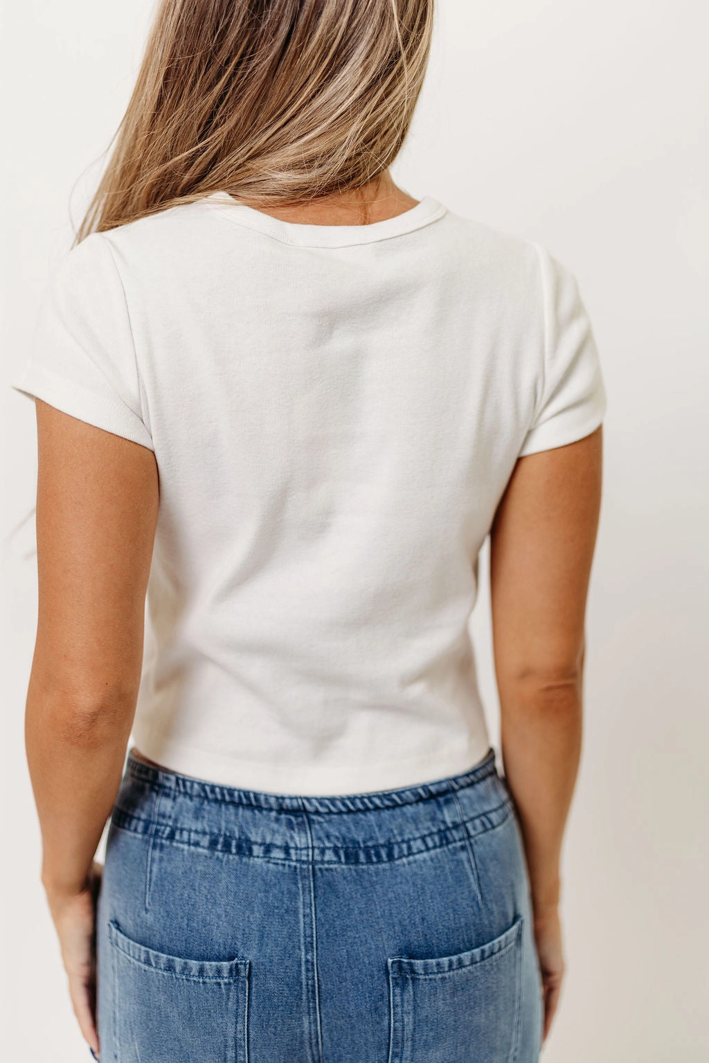 Reflective Trims Topanga 100% Cotton Everyday Fitted Crop Tee in Off-White