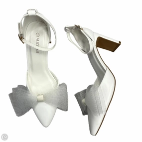 Shoes Heels Block By Clothes Mentor In White, Size: 7.5 Chic Party Heels