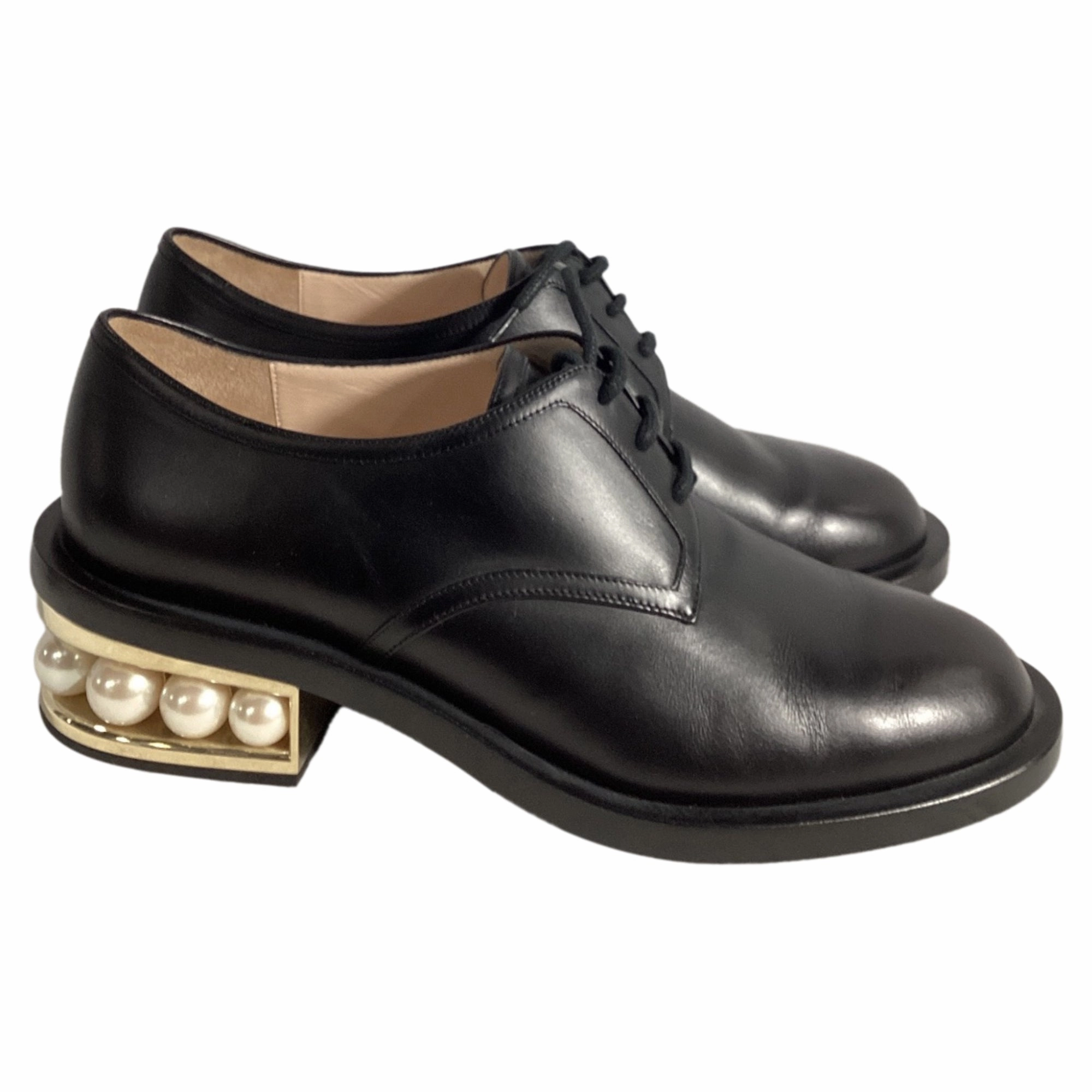 Comfort Path Nicholas Kirkwood Casati Pearl Derbys in Black Leather