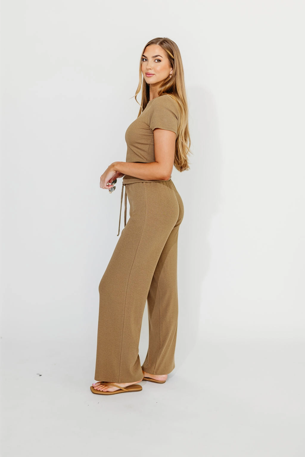 The Muse Knit Ribbed Short Sleeve Top & Pants Set in Mocha *Final-Sale* Comfort for All Compact Pack