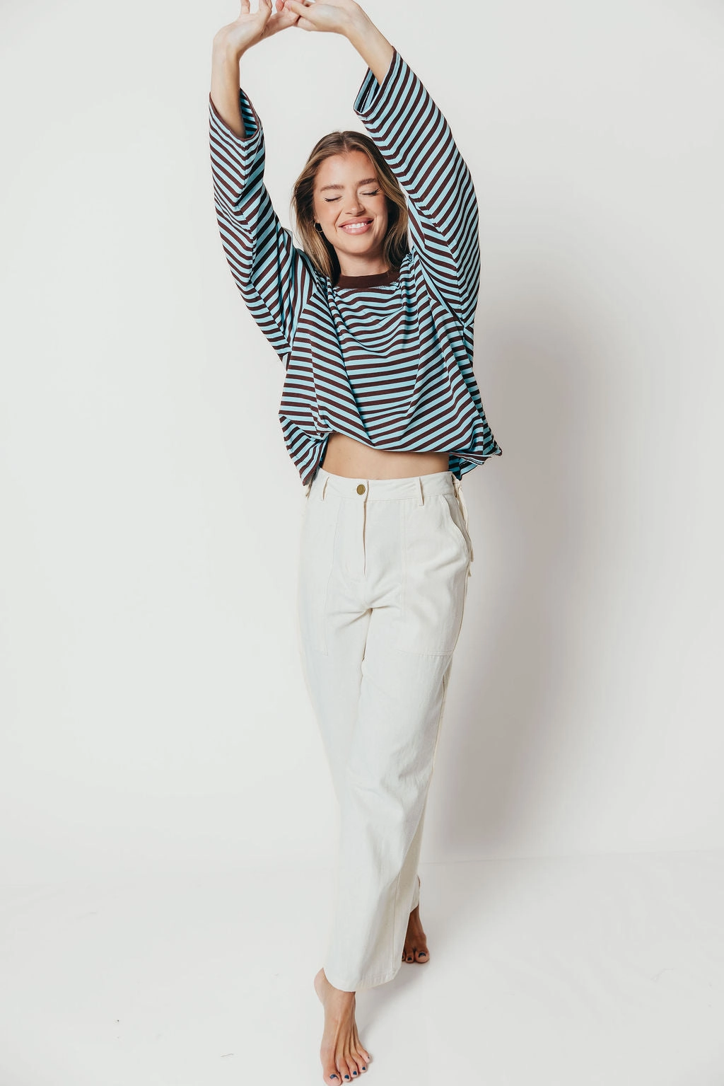 Breathable Aspect Sam Oversized Striped Basic Top in Light Blue/Brown