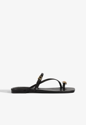 Elysa Sandal Pull on Fashion-forward style