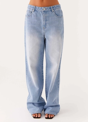 Back Again Straight Leg Denim Jeans - Light Wash Blue Minimal Fading