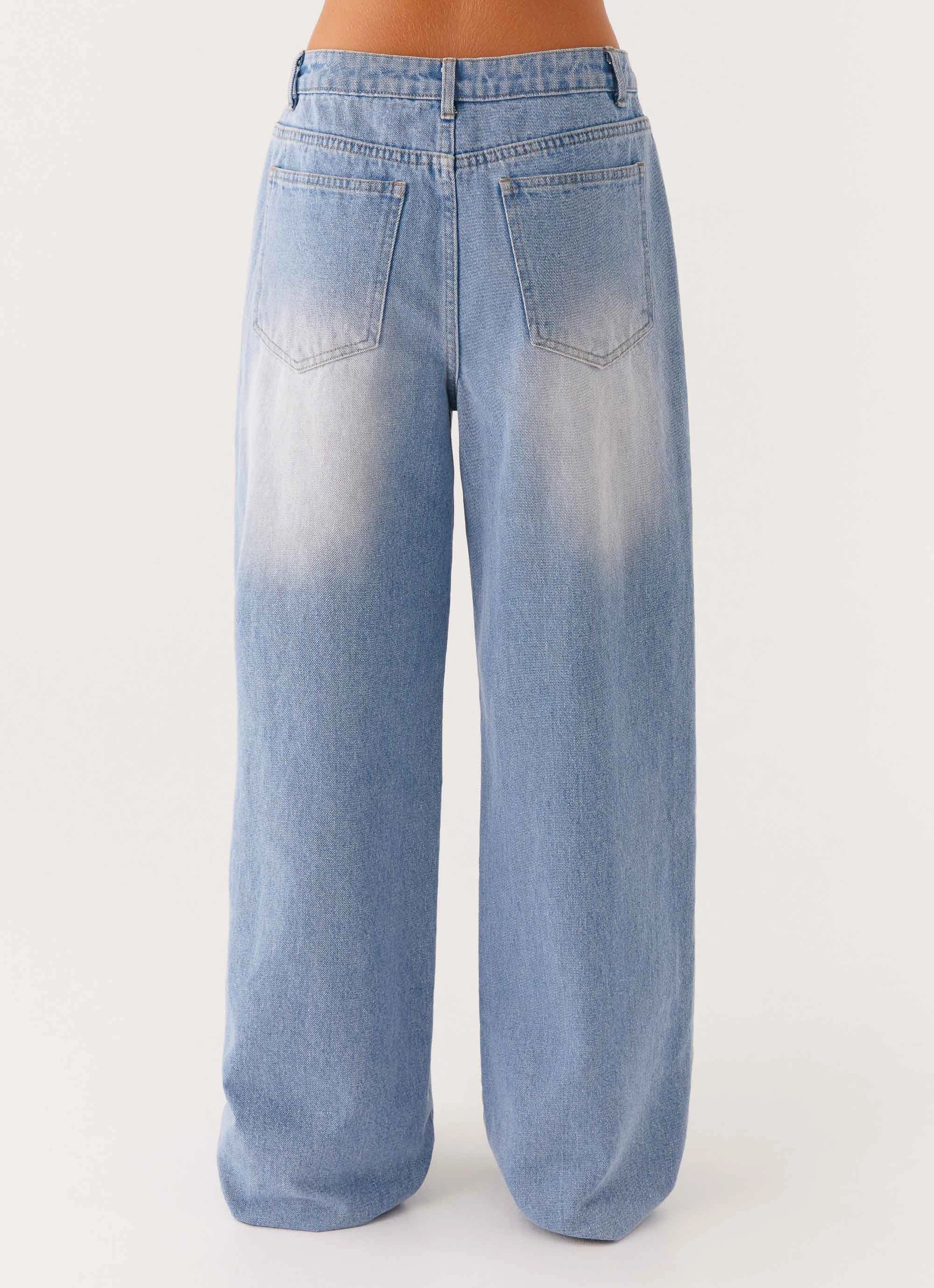 Refined Detail High Rise Back Again Straight Leg Denim Jeans - Light Wash Blue
