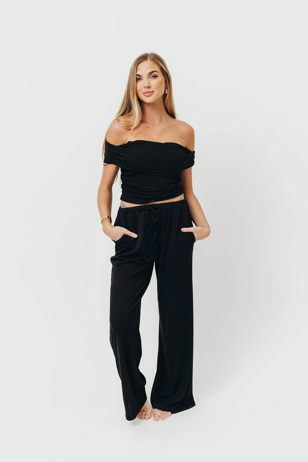Zendaya Off-Shoulder Top and Drawstring Pants Set in Black Zero Waste Manufacturing